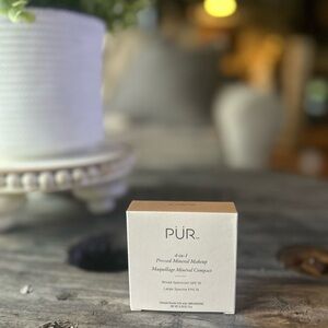 Pur Minerals 4-in-1 Pressed Mineral Makeup - Cream. Tan. Expiration 09/2027.